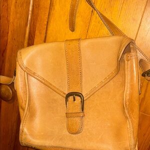 L. L. Bean Signature Saddle-Style Leather Satchel adjustable